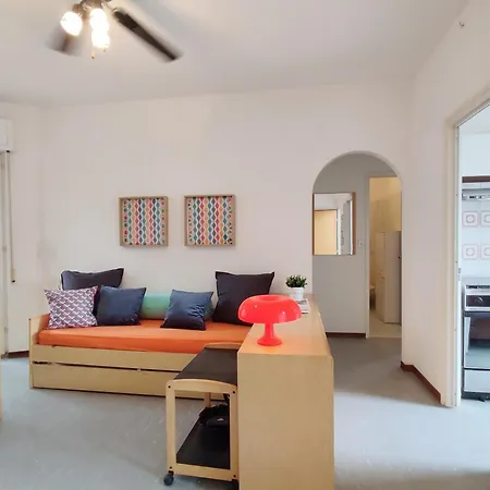 Augusta Apartment, Seconda Fila Mare Rif A820 *